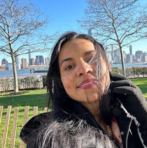 Meet your Posher, Lucelis